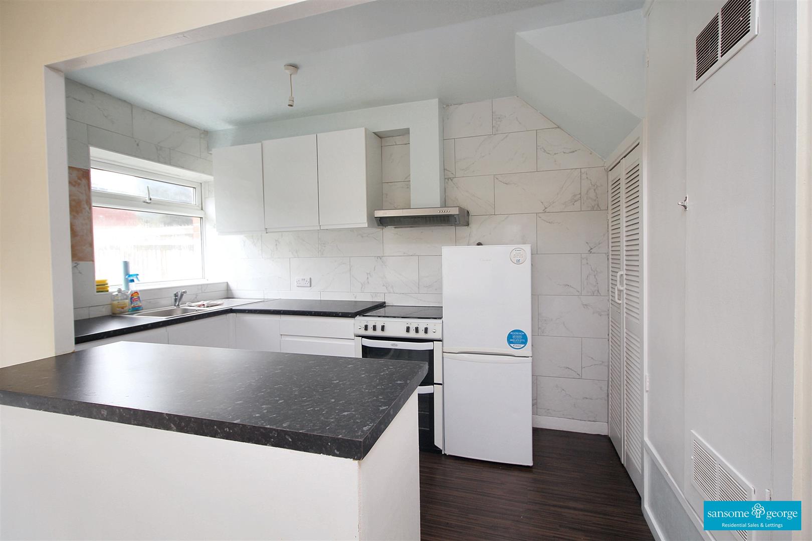 Barnwood Close, Reading, Berkshire